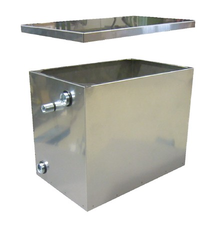 VASO DI ESPANSIONE IN ACCIAIO INOX Lt. 30 - cm. 41 x 26 x h.31