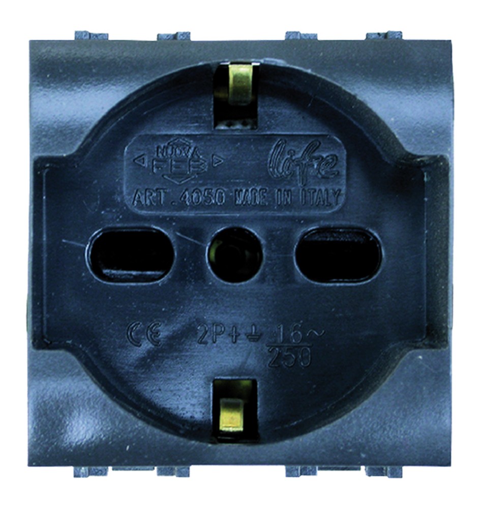 PRESA BIPASSO SCHUKO 14050