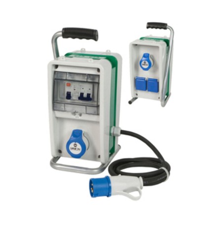 FME 74.304 QUADRO 2P CEE 220V+2BIP SCHU PORT IP44