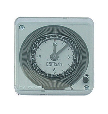 INTERRUTTORE ORARIO PROGRAMMAZIONE GIORNALIERA DA PARETE -