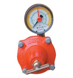 REGOLATORE GAS GPL DI ALTA PRESSIONE CON MANOMETRO MOD. APZ12 kg. / h 12-18