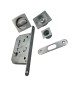 KIT MANIGLIE QUADRO C/SERRATURA PORTE SCORR CROM SAT