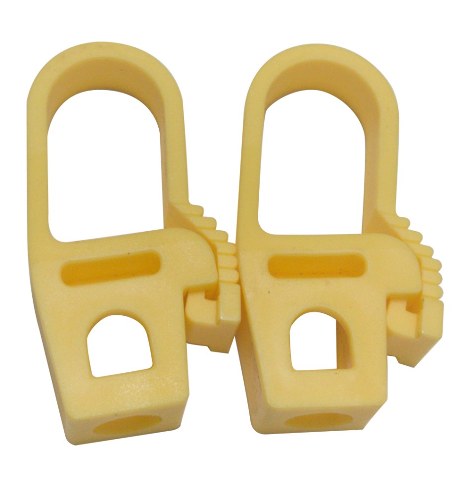 GANCIO IN PLASTICA mm. 59x29