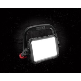 PROIETTORE LED STRIKE ADVANCED BATT RIC 50W 5700K