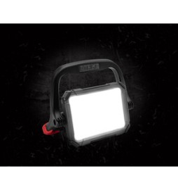 PROIETTORE LED STRIKE ADVANCED BATT RIC 50W 5700K