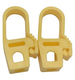 GANCIO IN PLASTICA mm. 59x29