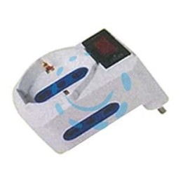 ADATTATORE TRIPLO 2 BIPASSO + 1 SCHUKO CON INTERRUTTORE E PROTEZIONE - spina da 10A colore bianco