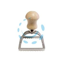 STAMPO RAVIOLI QUADRO IN ALLUMINO CM.6,8 - cm.6,8x6,8x9h.